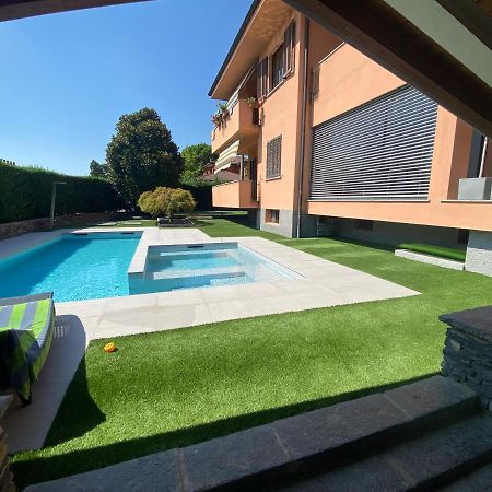 B&B Arcobaleno Longone al Segrino Exterior foto